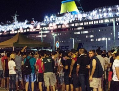 Έρχονται ακόμη 230 αλλοδαποί από την Χίο για τον Πειραιά